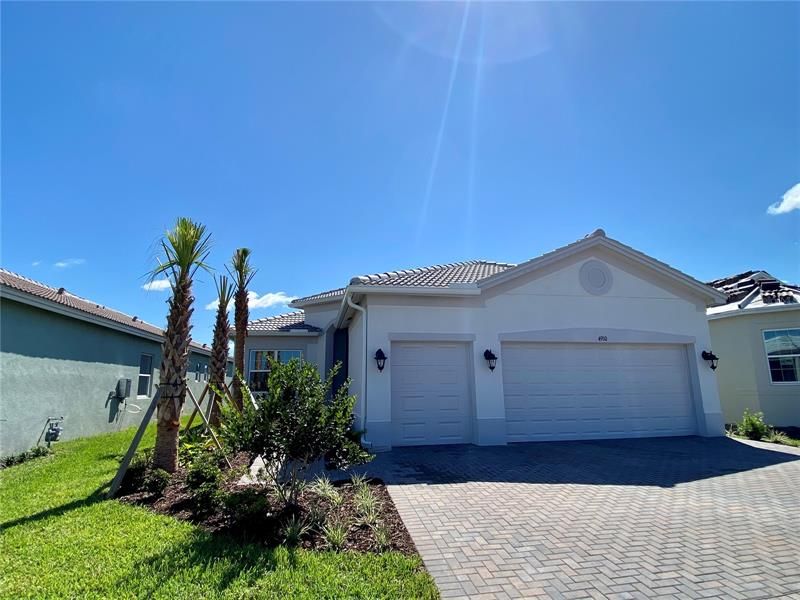 Recently Sold: $571,556 (3 beds, 2 baths, 2200 Square Feet)