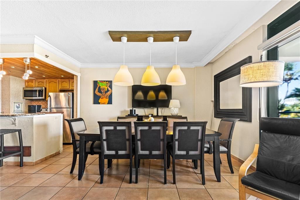 Recently Sold: $850,000 (2 beds, 2 baths, 1278 Square Feet)