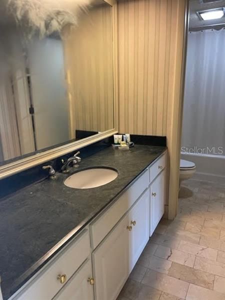 Recently Sold: $49,999 (1 beds, 1 baths, 786 Square Feet)