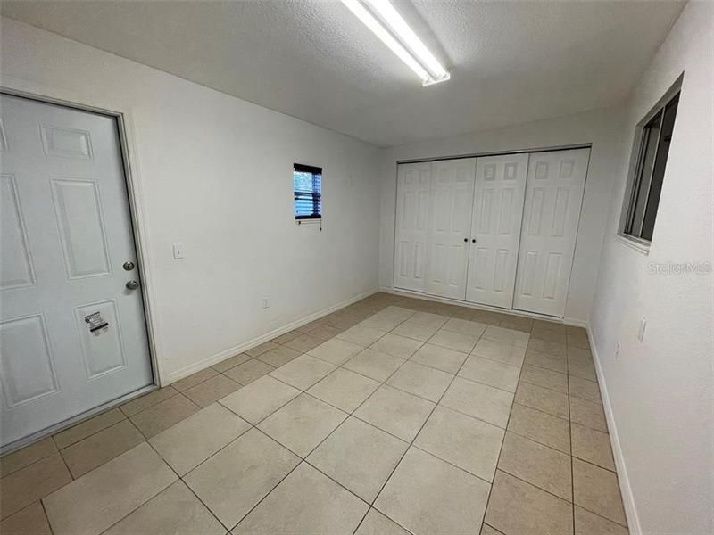 Recently Rented: $1,400 (3 beds, 2 baths, 1140 Square Feet)