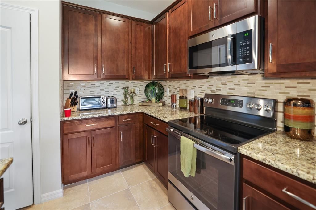 Recently Sold: $585,000 (3 beds, 2 baths, 1885 Square Feet)