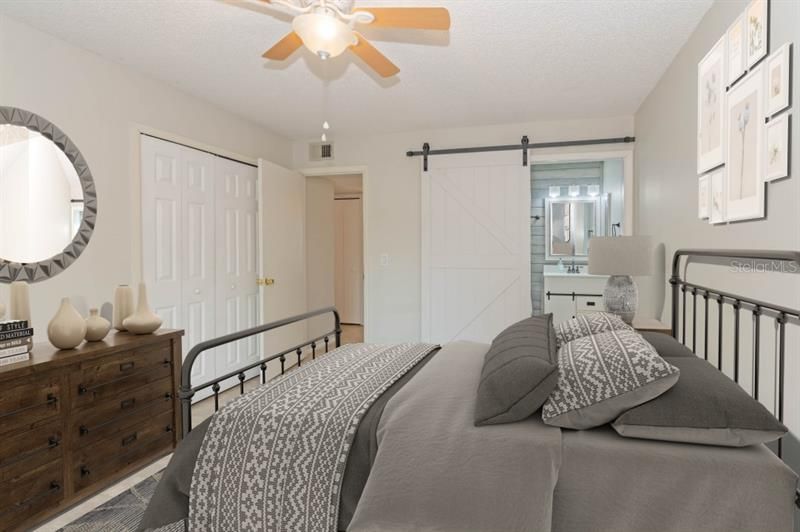 Recently Sold: $349,000 (2 beds, 2 baths, 1056 Square Feet)