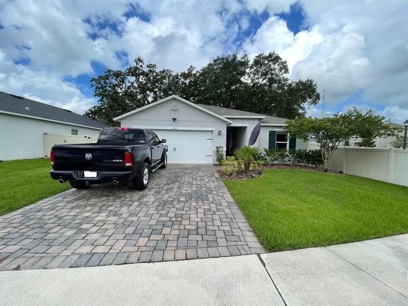 Recently Sold: $375,500 (4 beds, 2 baths, 1707 Square Feet)