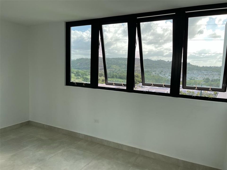 Vendido Recientemente: $750,000 (4 camas, 2 baños, 2223 Pies cuadrados)