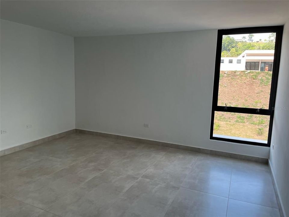 Vendido Recientemente: $750,000 (4 camas, 2 baños, 2223 Pies cuadrados)