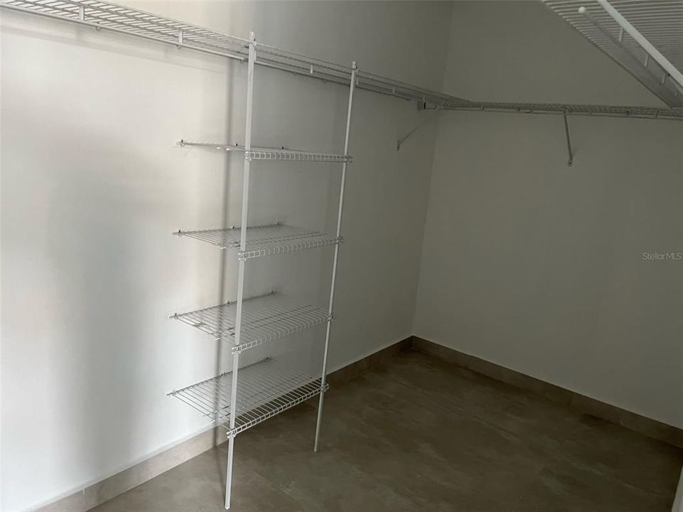 Vendido Recientemente: $750,000 (4 camas, 2 baños, 2223 Pies cuadrados)