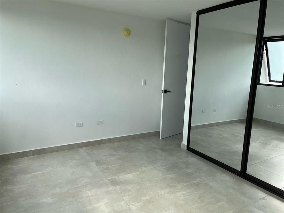 Vendido Recientemente: $750,000 (4 camas, 2 baños, 2223 Pies cuadrados)