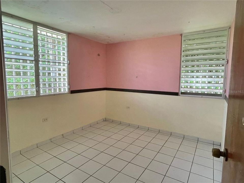 Vendido Recientemente: $130,000 (3 camas, 2 baños, 1100 Pies cuadrados)