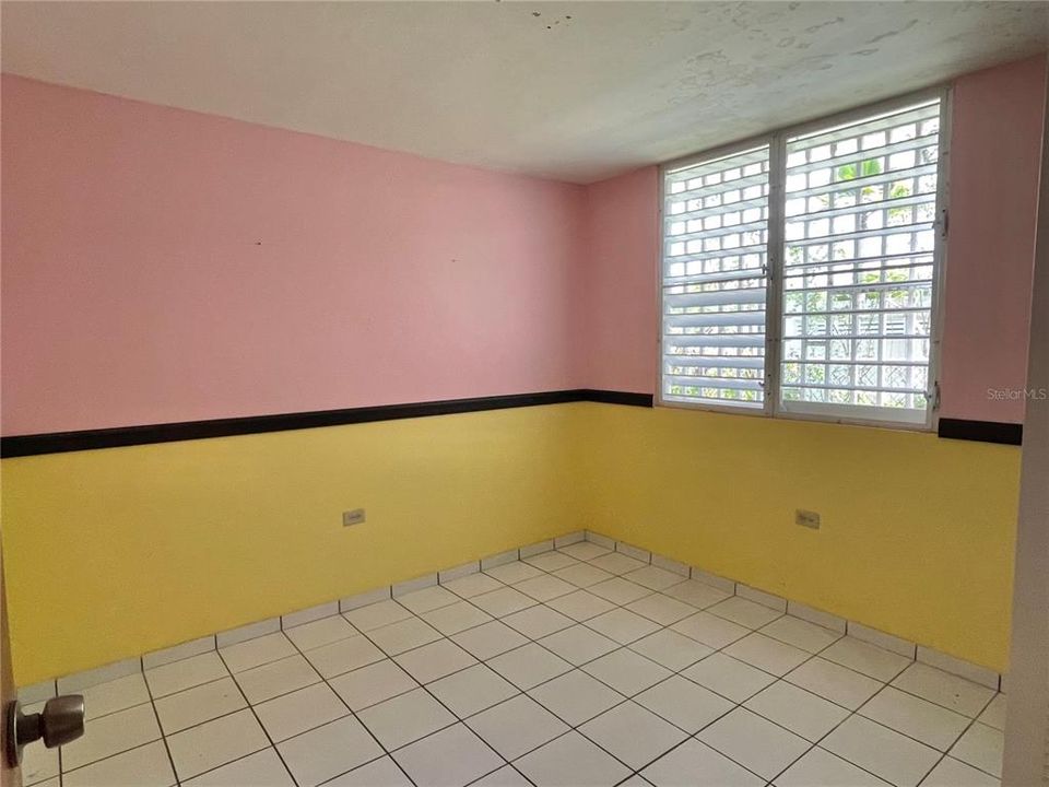 Vendido Recientemente: $130,000 (3 camas, 2 baños, 1100 Pies cuadrados)