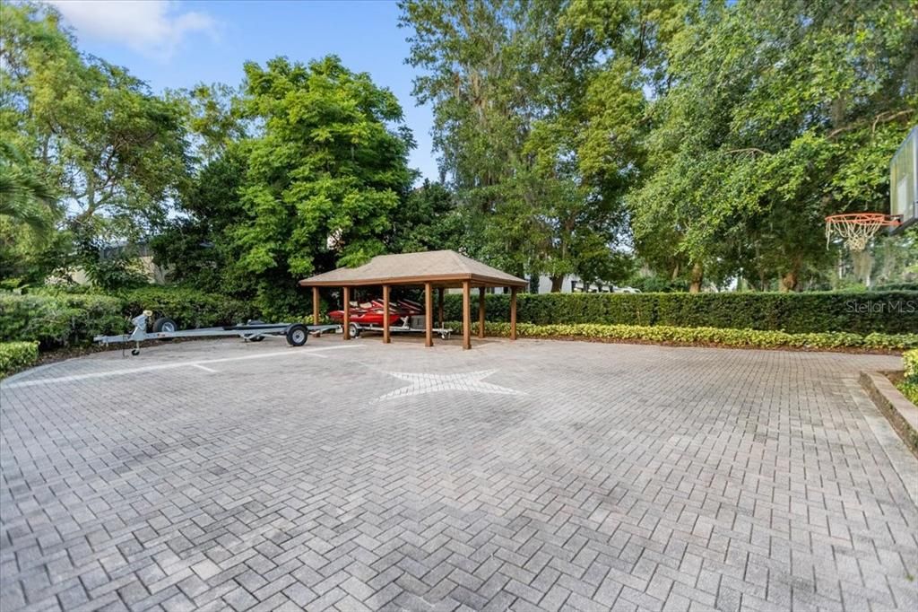 Recently Sold: $1,690,000 (3 beds, 2 baths, 3339 Square Feet)