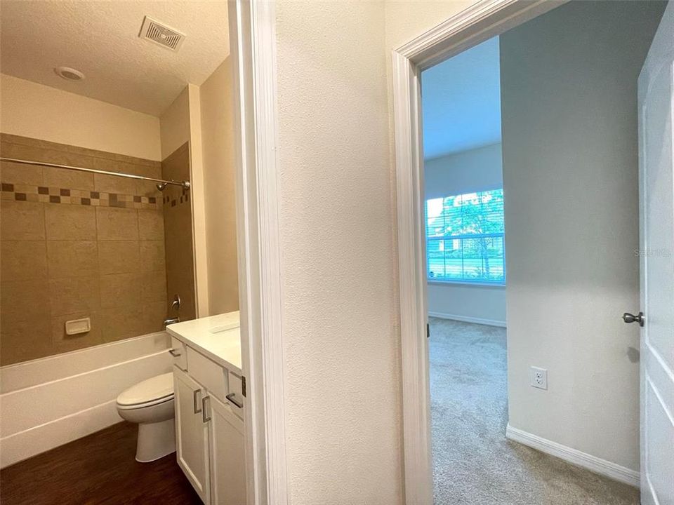 Недавно арендовано: $2,900 (4 спален, 2 ванн, 2161 Квадратных фут)