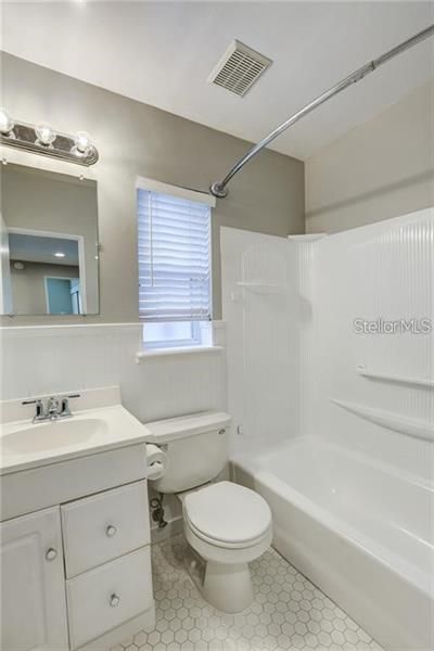 最近租的: $2,850 (3 贝兹, 2 浴室, 1508 平方英尺)