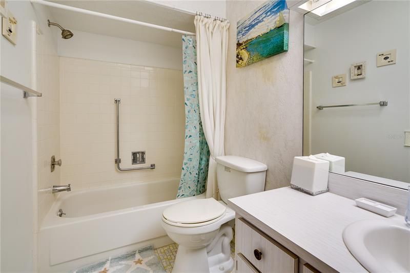 最近售出: $229,900 (2 贝兹, 2 浴室, 1274 平方英尺)
