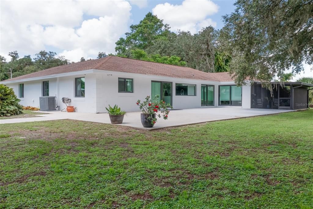 Recently Sold: $1,350,000 (4 beds, 2 baths, 2347 Square Feet)