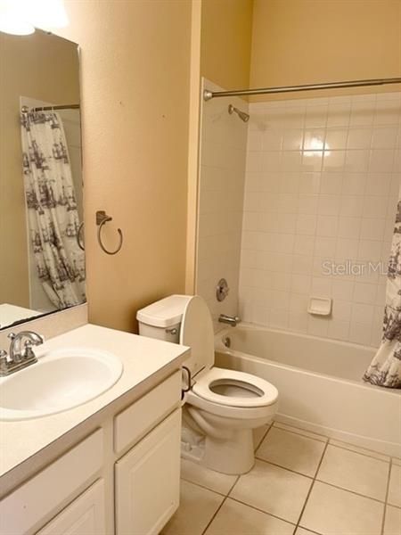 最近租的: $2,700 (3 贝兹, 2 浴室, 1566 平方英尺)