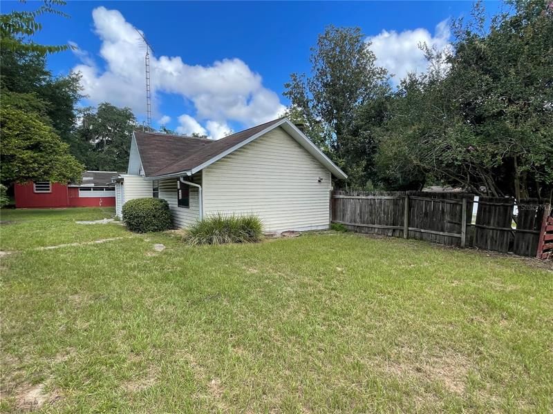 Recently Sold: $125,000 (5 beds, 3 baths, 1240 Square Feet)