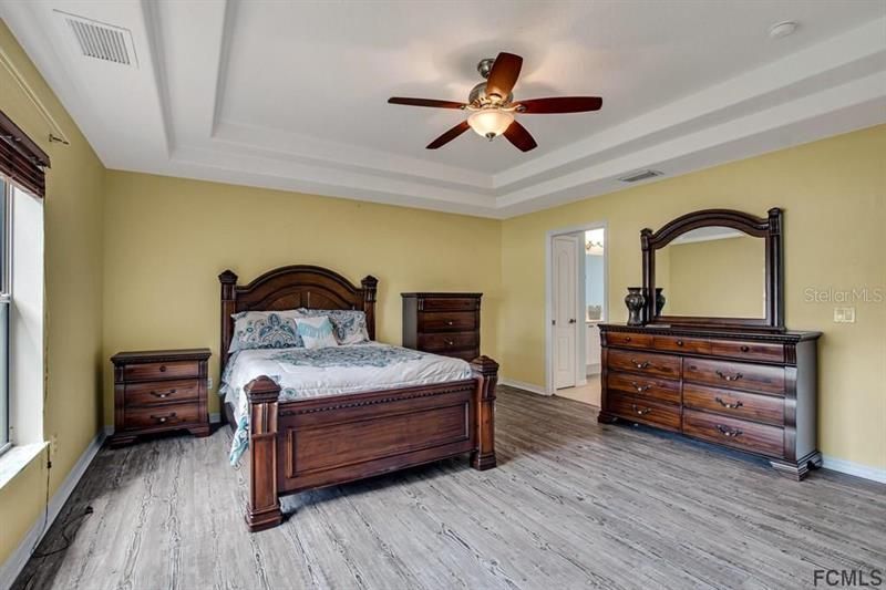 Недавно продано: $368,000 (3 спален, 2 ванн, 1861 Квадратных фут)