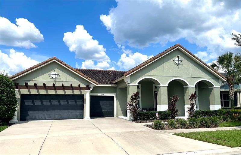 Recently Sold: $700,000 (4 beds, 3 baths, 2929 Square Feet)