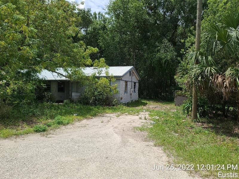 Recently Sold: $160,000 (4 beds, 1 baths, 1287 Square Feet)