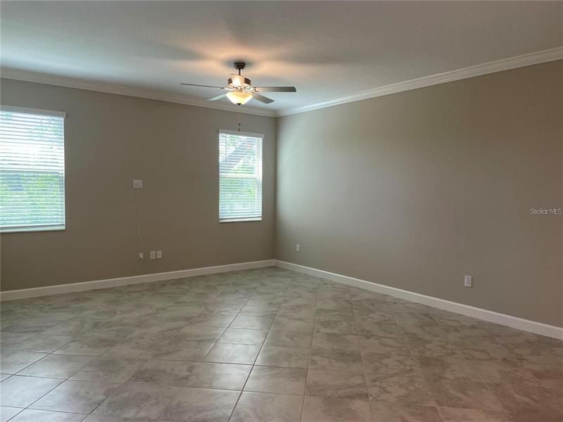 Recently Rented: $2,700 (3 beds, 2 baths, 2319 Square Feet)