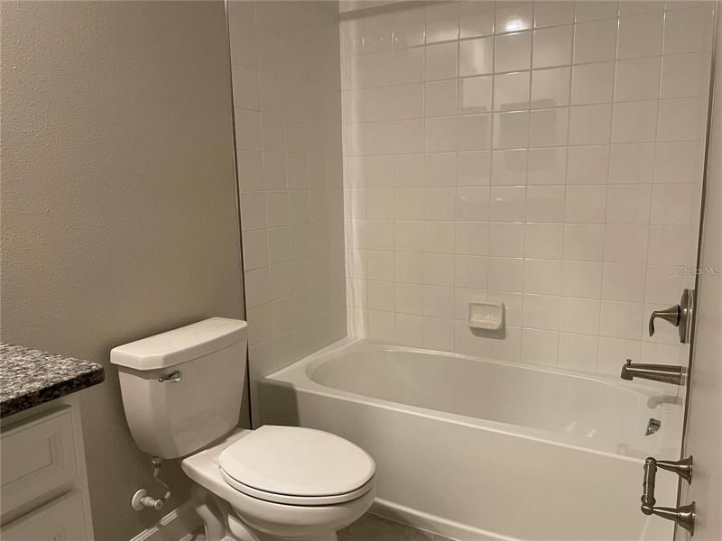 最近租的: $2,700 (3 贝兹, 2 浴室, 2319 平方英尺)