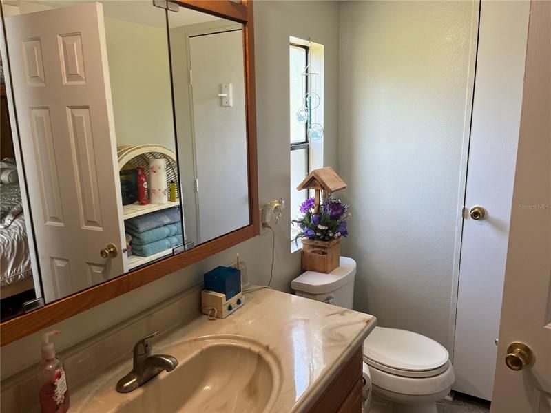 Recently Sold: $215,000 (3 beds, 2 baths, 1248 Square Feet)
