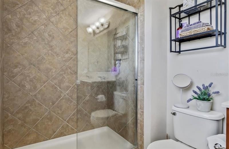 最近租的: $2,300 (3 贝兹, 2 浴室, 1600 平方英尺)