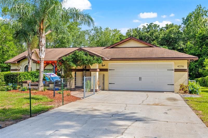 Recently Sold: $379,000 (3 beds, 2 baths, 1708 Square Feet)