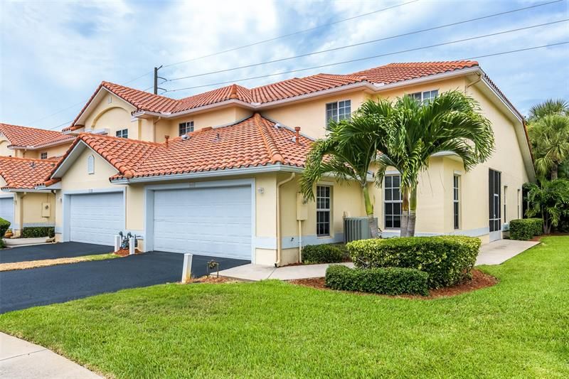 Recently Sold: $450,000 (3 beds, 3 baths, 2424 Square Feet)