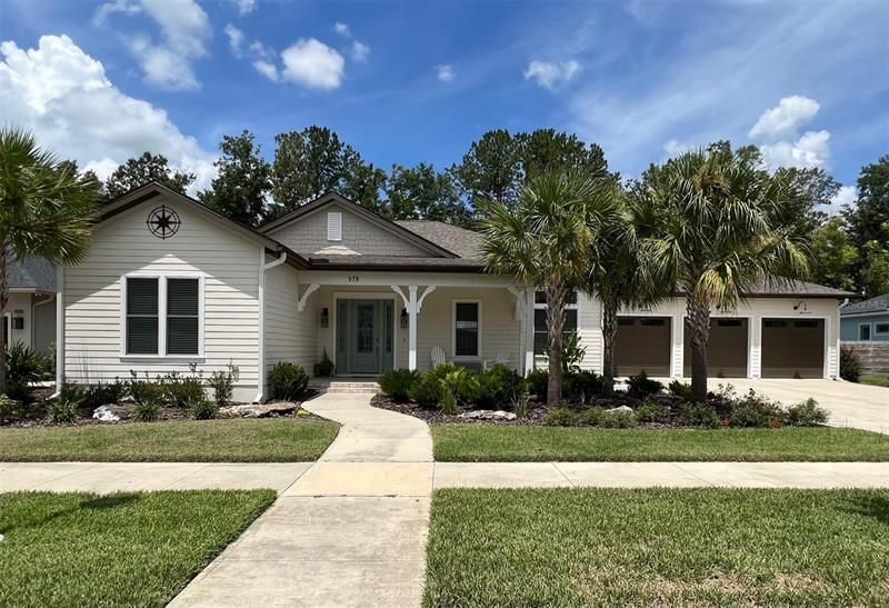 Recently Sold: $1,069,000 (4 beds, 3 baths, 3342 Square Feet)