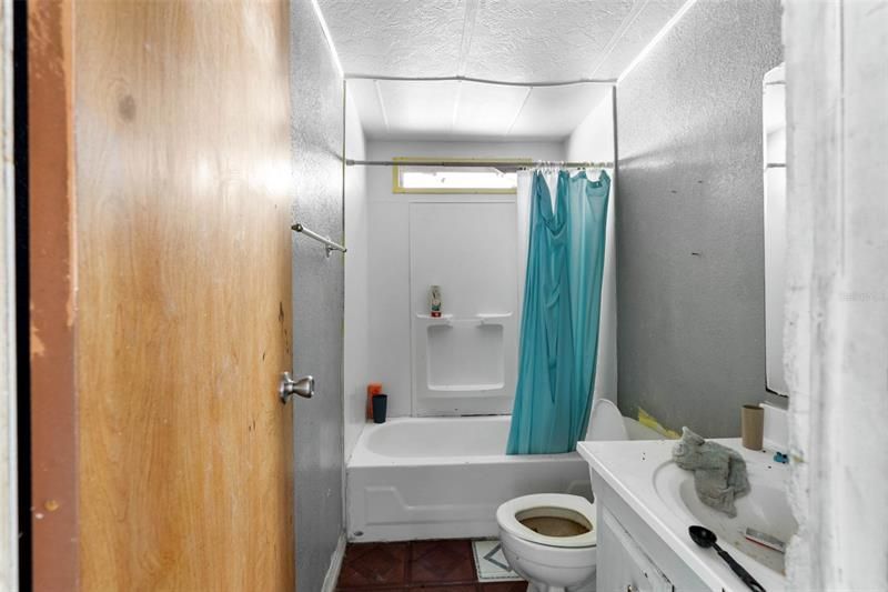 最近售出: $175,000 (3 贝兹, 2 浴室, 1248 平方英尺)
