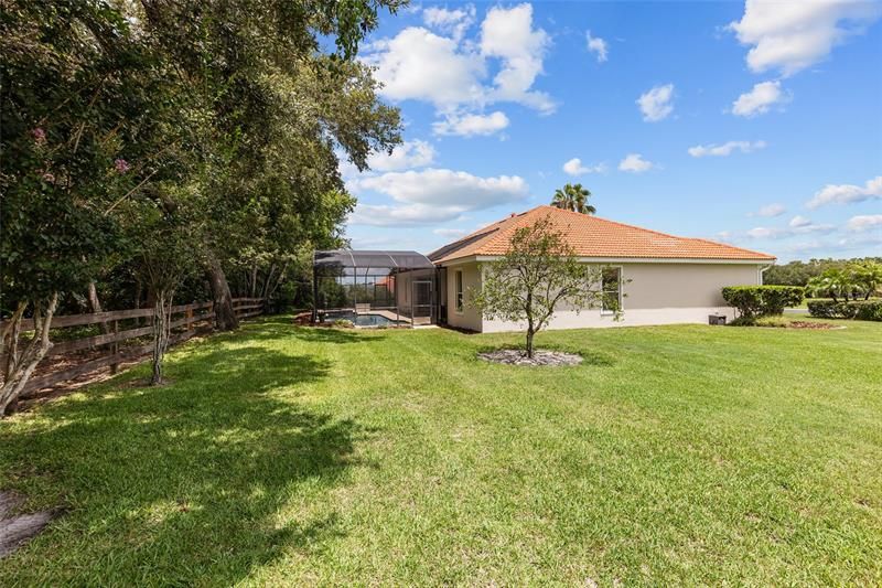 Recently Sold: $570,000 (4 beds, 2 baths, 2227 Square Feet)