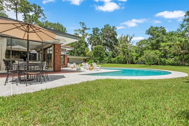 Recently Sold: $1,200,000 (5 beds, 4 baths, 4400 Square Feet)