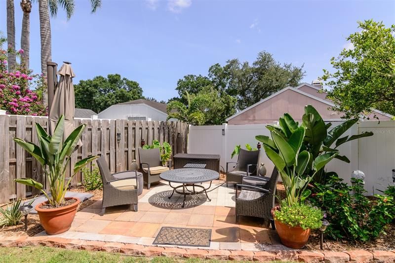 Recently Sold: $350,000 (3 beds, 2 baths, 1234 Square Feet)