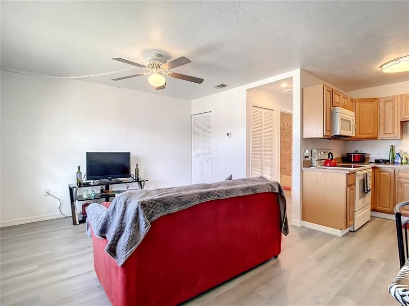 Recently Sold: $75,000 (1 beds, 1 baths, 608 Square Feet)