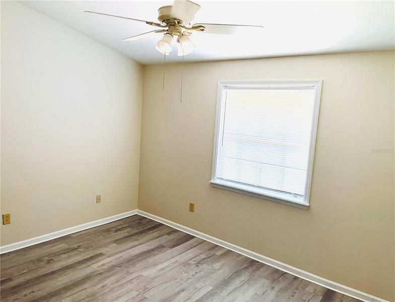 Recently Sold: $175,000 (2 beds, 1 baths, 960 Square Feet)