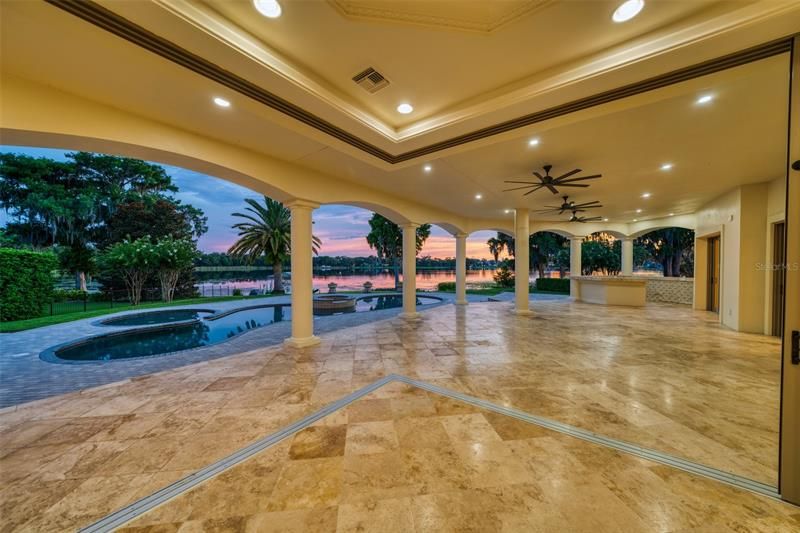 Recently Sold: $4,950,000 (5 beds, 5 baths, 7568 Square Feet)