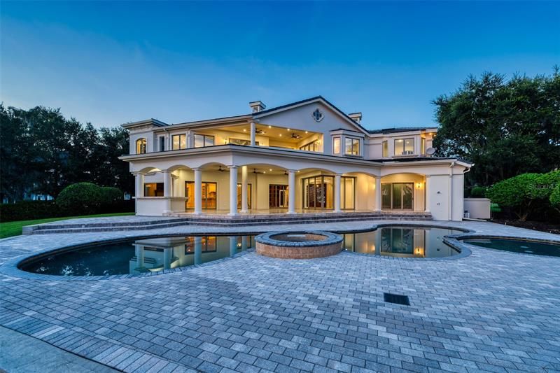 Recently Sold: $4,950,000 (5 beds, 5 baths, 7568 Square Feet)