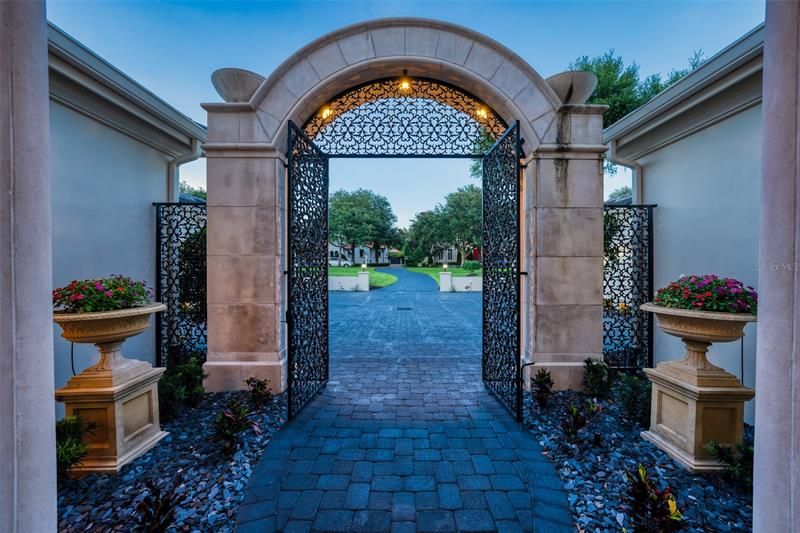 Recently Sold: $4,950,000 (5 beds, 5 baths, 7568 Square Feet)