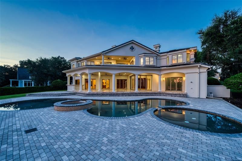 Recently Sold: $4,950,000 (5 beds, 5 baths, 7568 Square Feet)