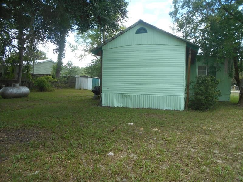 Recently Sold: $75,000 (2 beds, 1 baths, 1040 Square Feet)