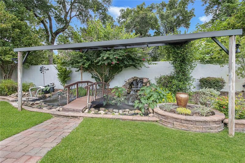 Recently Sold: $985,000 (4 beds, 3 baths, 3950 Square Feet)