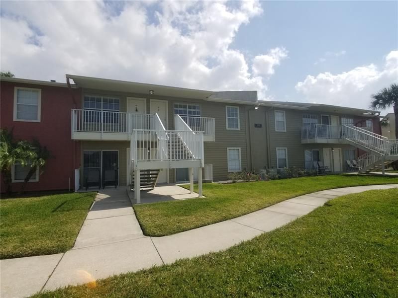 Recently Sold: $125,000 (1 beds, 1 baths, 598 Square Feet)