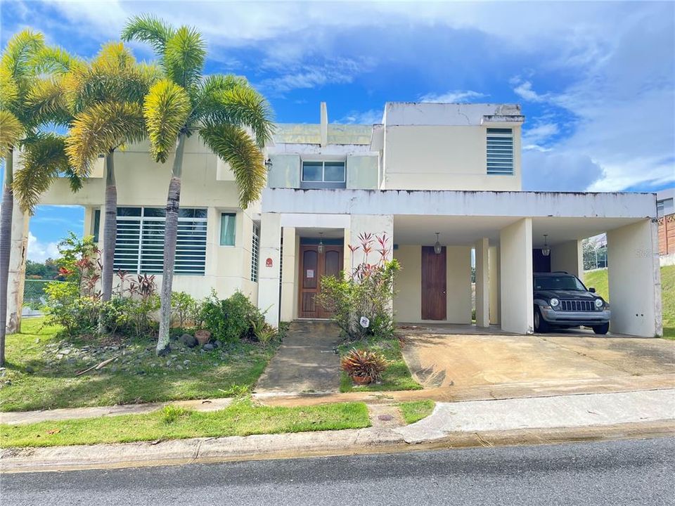 Recently Sold: $326,000 (4 beds, 2 baths, 1968 Square Feet)