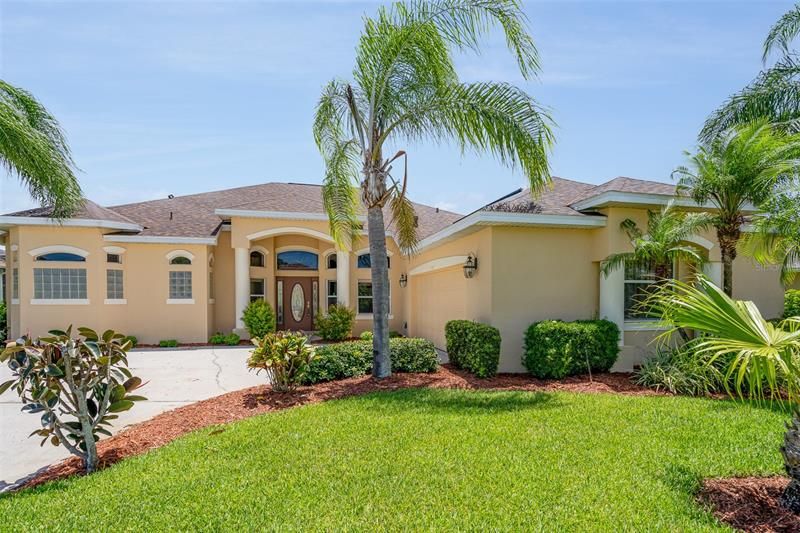 Recently Sold: $600,000 (3 beds, 3 baths, 2130 Square Feet)