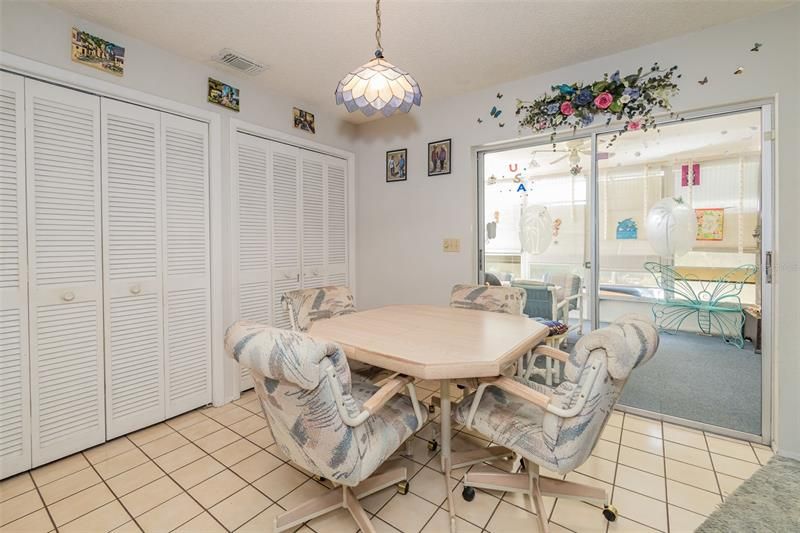 Recently Sold: $249,000 (3 beds, 2 baths, 1413 Square Feet)