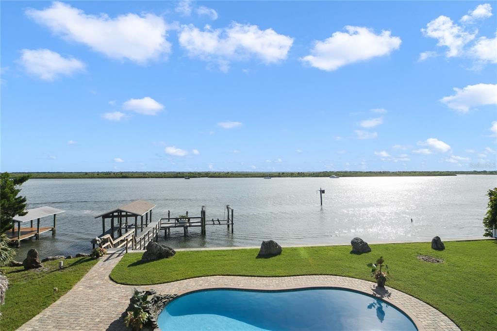 Recently Sold: $4,300,000 (5 beds, 4 baths, 3644 Square Feet)