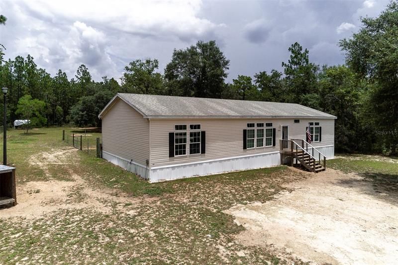 Recently Sold: $189,000 (3 beds, 2 baths, 2201 Square Feet)