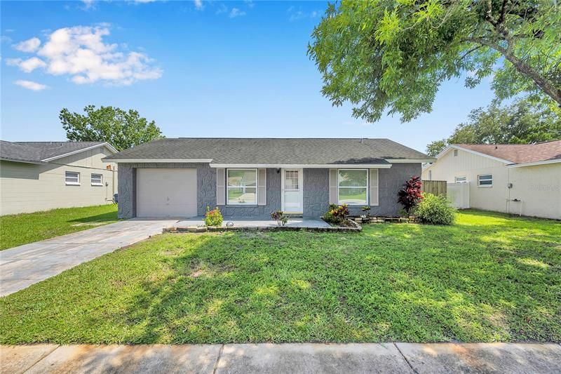 Recently Sold: $259,900 (2 beds, 2 baths, 1063 Square Feet)