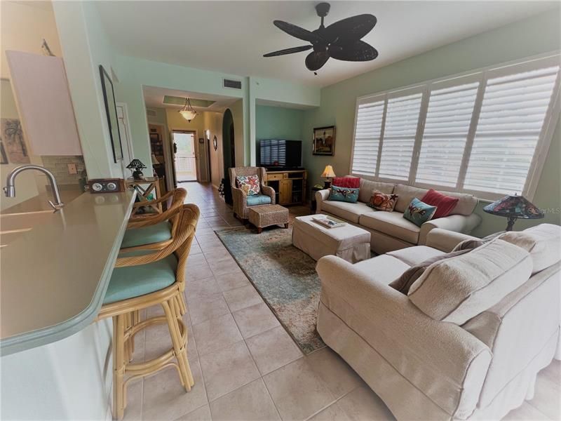 Recently Sold: $420,000 (3 beds, 2 baths, 1524 Square Feet)